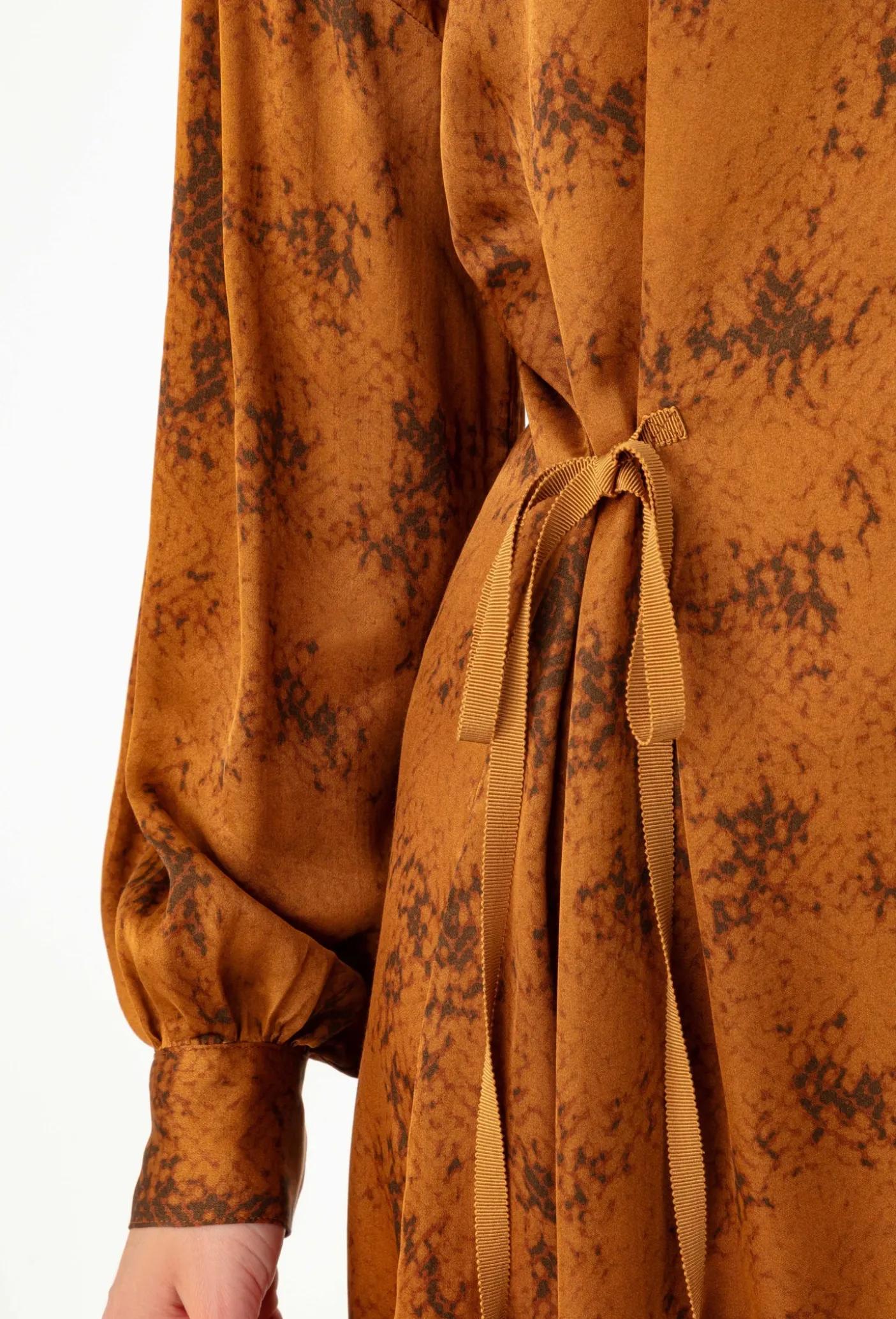 Robe EBONY