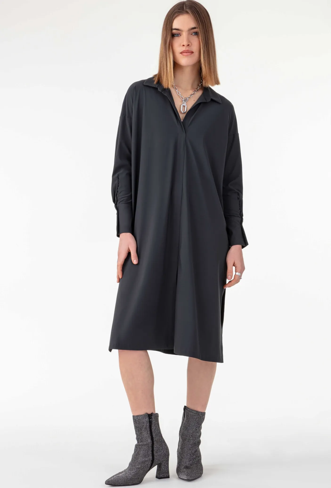 ROBE EMRYS