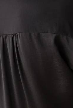 Robe Milena