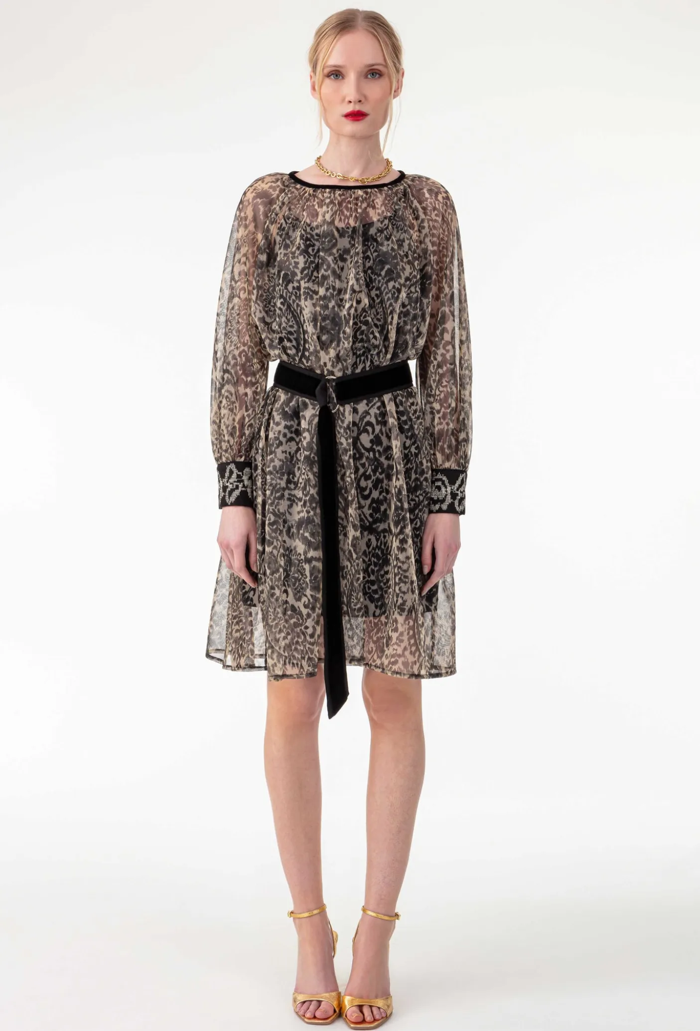 Robe PETRA