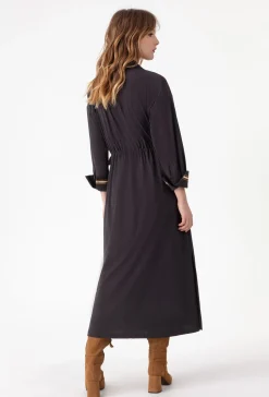 Robe RHEA